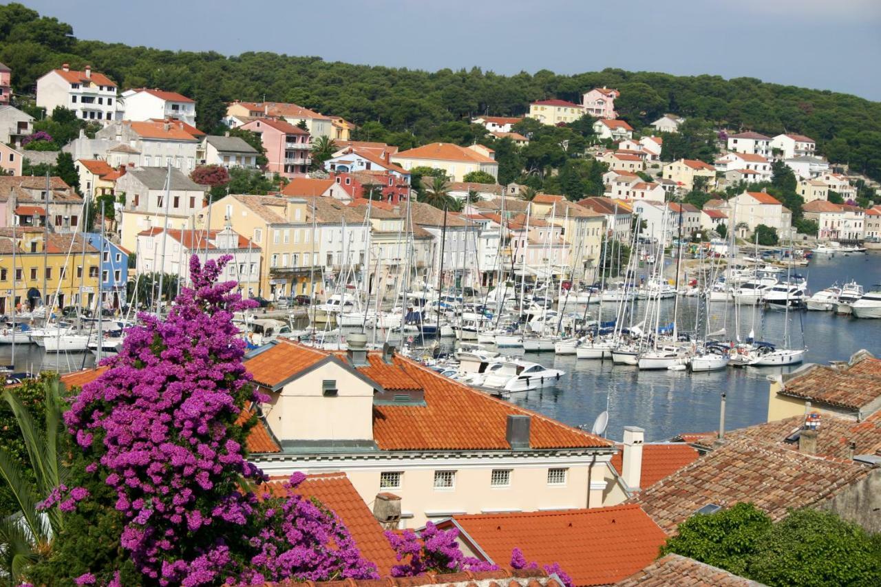 Apartments Mirakul Mali Lošinj Kültér fotó