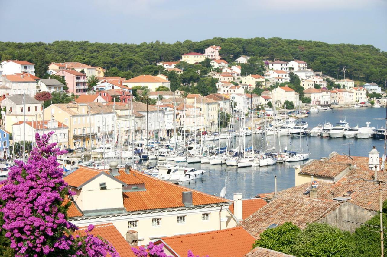 Apartments Mirakul Mali Lošinj Kültér fotó