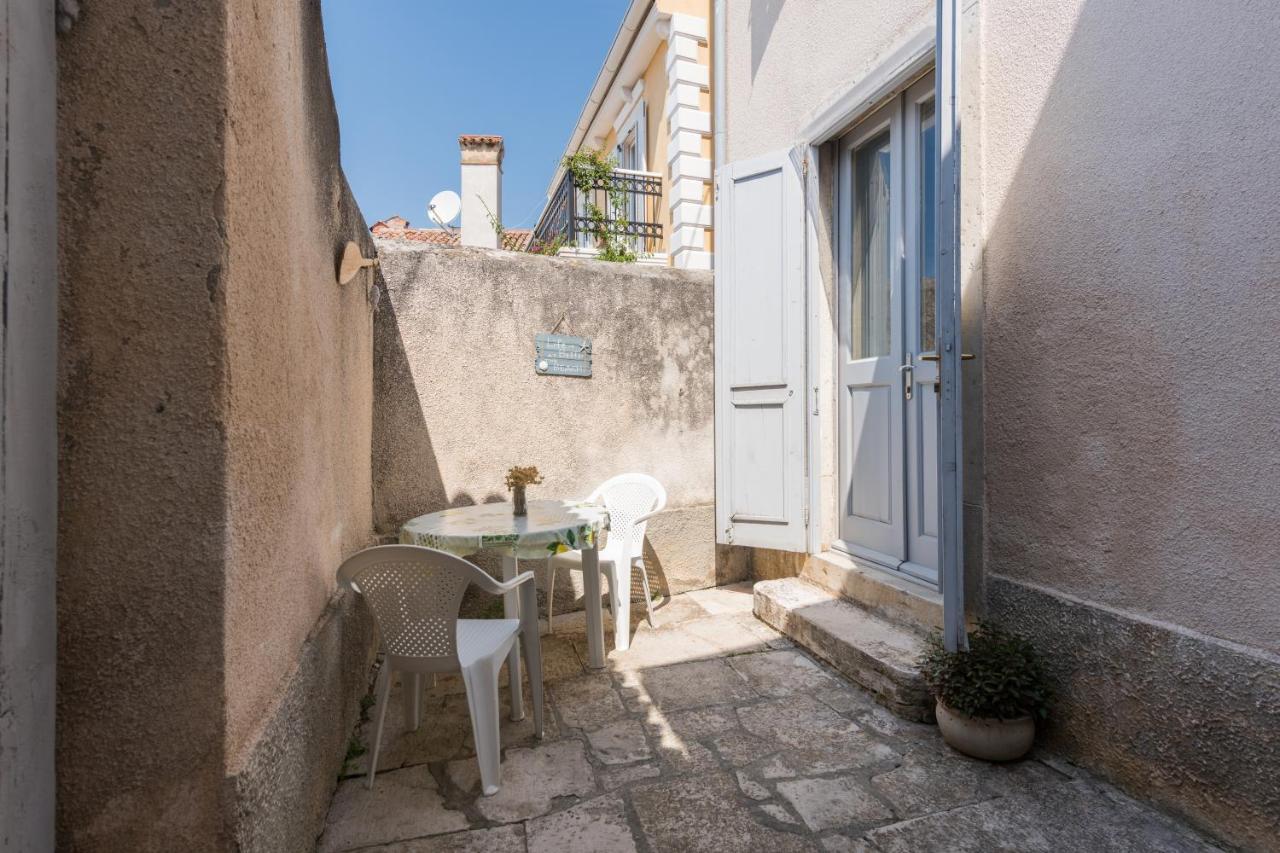 Apartments Mirakul Mali Lošinj Kültér fotó